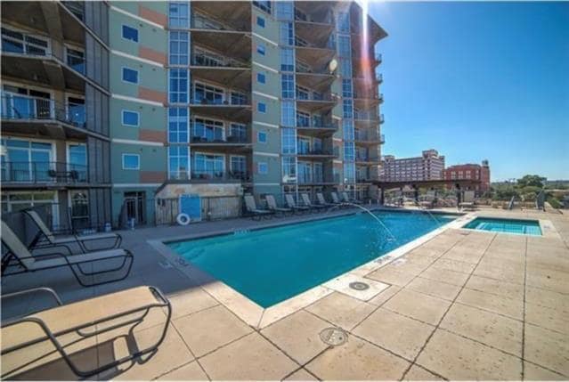 1001 Belleview St in Dallas, TX - Building Photo - Building Photo