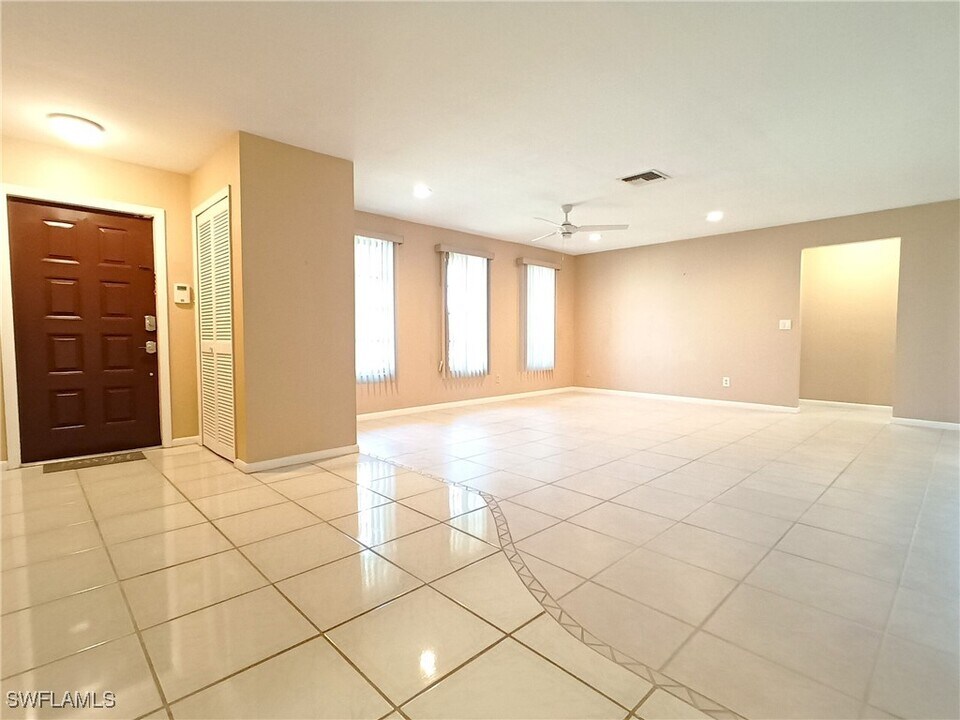 1326 SE 23rd Terrace in Cape Coral, FL - Building Photo