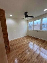 7250 S Euclid Ave in Chicago, IL - Building Photo - Building Photo