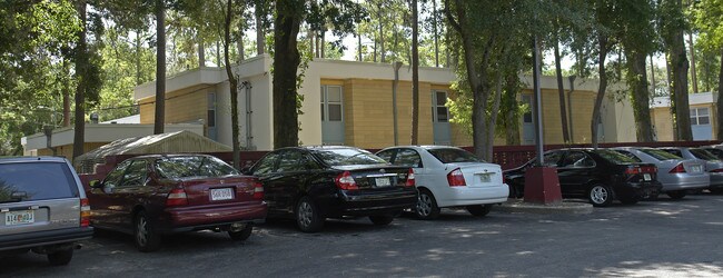 Sunset Apartments in Gainesville, FL - Building Photo - Building Photo