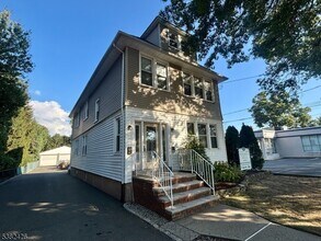 546 Washington Ave in Nutley, NJ - Building Photo - Building Photo