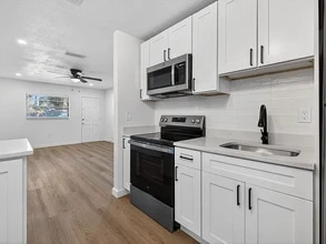 1684 Martin St, Unit A in Largo, FL - Building Photo - Building Photo