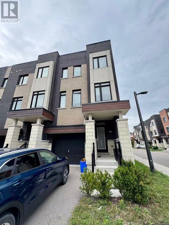 953 Kicking Horse Path in Oshawa, ON - Building Photo - Building Photo