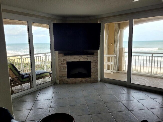 1085 Jimmy Buffett Mem Hwy in Satellite Beach, FL - Building Photo - Building Photo