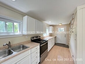 80 Vista Dr in Windham, ME - Building Photo - Building Photo