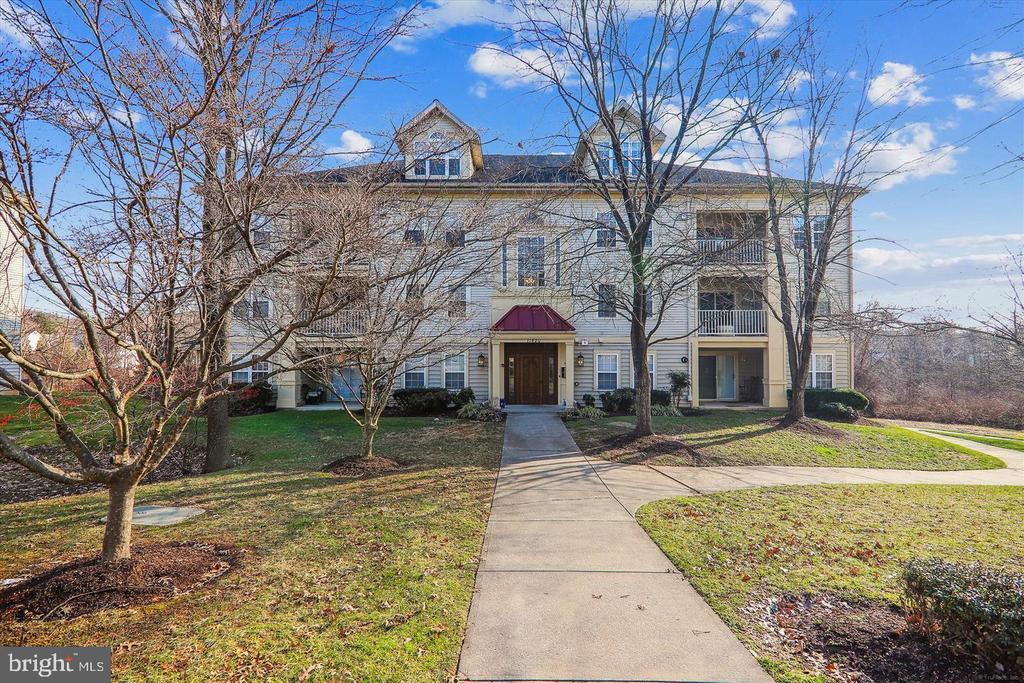 11820 Eton Manor Dr in Germantown, MD - Building Photo