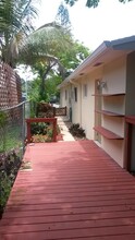 230 SW 9th St in Dania Beach, FL - Building Photo - Building Photo