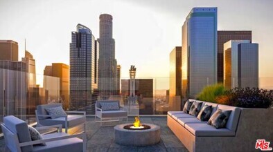 400 S Broadway in Los Angeles, CA - Building Photo - Building Photo