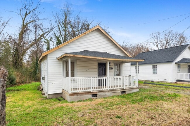 419 E Rockspring St in Henderson, NC - Building Photo - Building Photo