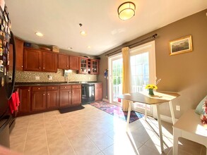 45 Sumner St in Quincy, MA - Building Photo - Building Photo