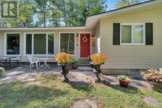 70 39th St N in Wasaga Beach, ON - Building Photo - Building Photo