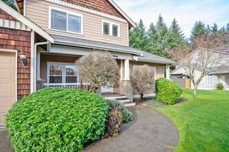 1534 12th Ln in Fox Island, WA - Building Photo - Building Photo