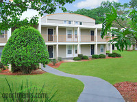 Villa Reanna Apartments in Tallahassee, FL - Foto de edificio - Building Photo