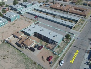 4421 Sunrise Ave in El Paso, TX - Building Photo - Building Photo