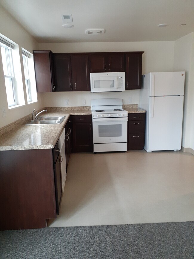 628 S Dubuque St in Iowa City, IA - Building Photo - Building Photo