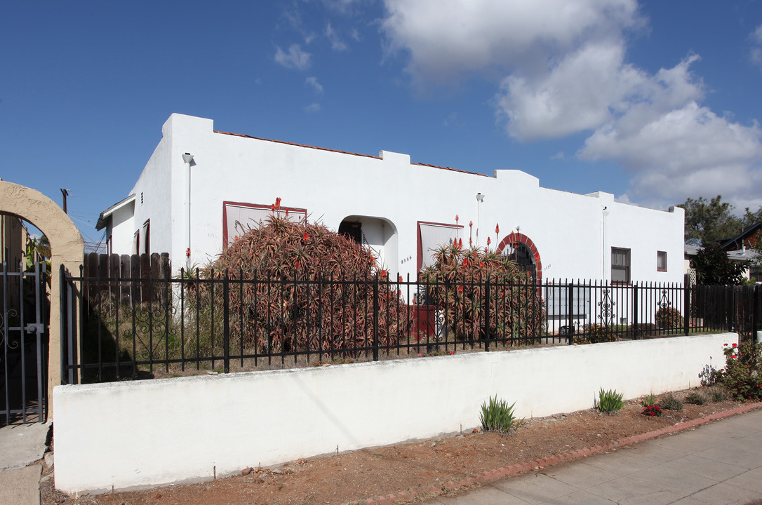 2954-2958 Juniper St in San Diego, CA - Building Photo