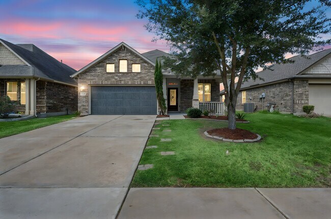 property at 3835 Raintree Village Dr
