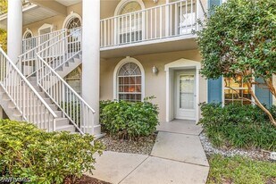 8161 Twelve Oaks Cir in Naples, FL - Building Photo
