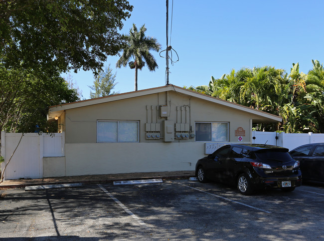 The Hemingway at Wilton in Wilton Manors, FL - Foto de edificio - Building Photo