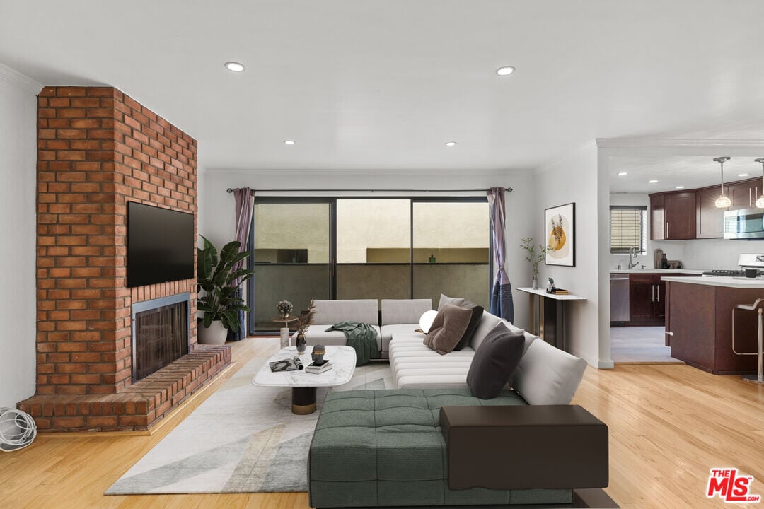 1236 Wellesley Ave in Los Angeles, CA - Building Photo