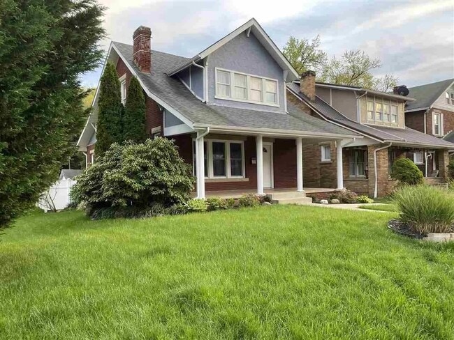 property at 1221 Washington Blvd