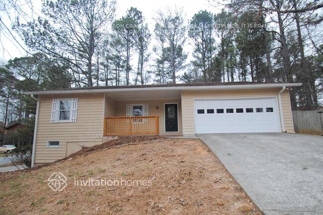 property at 4609 Iroquois Trail NW