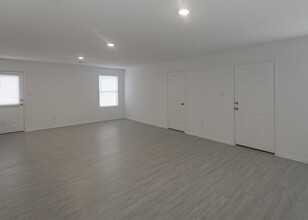 5937 San Geronimo in Seguin, TX - Building Photo - Building Photo