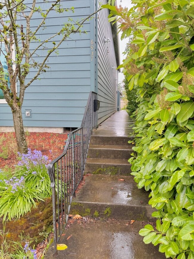 6935-6937-6937 N Maryland Ave in Portland, OR - Building Photo - Building Photo