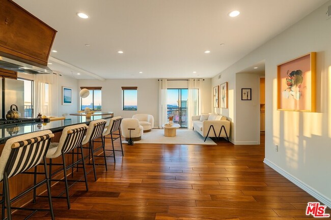 property at 1146 Hacienda Pl