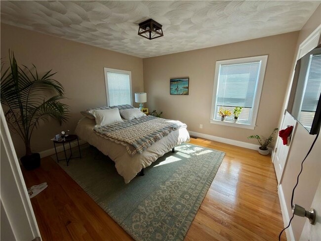 6 Wilson St in Bristol, RI - Building Photo - Building Photo