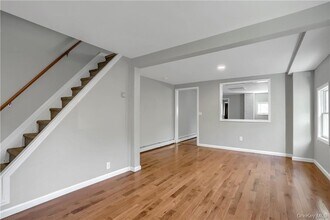 28 Spring St in Tuxedo, NY - Building Photo - Building Photo