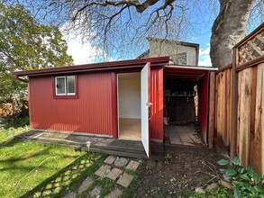 1122 Seabright Ave in Santa Cruz, CA - Building Photo - Building Photo