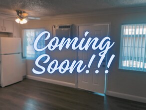 2503 Edison Ave in Sacramento, CA - Building Photo - Building Photo