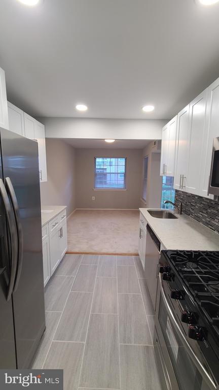 1916 Wilson Ln in McLean, VA - Building Photo - Building Photo