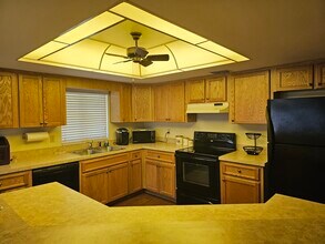 137 Anton Ct in Homosassa, FL - Building Photo - Building Photo