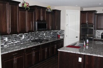 6802 N 86th Ln in Glendale, AZ - Foto de edificio - Building Photo