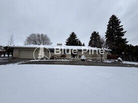 320 W 1st S in Rigby, ID - Building Photo