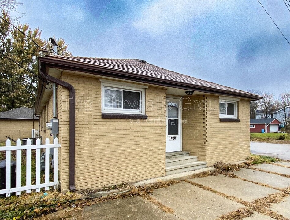 1400 Kansas St in Ottawa, IL - Building Photo