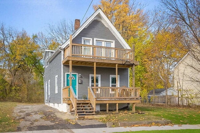 property at 1422 E 65th St