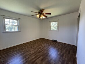 236 Laurel Dr in Madison Heights, VA - Building Photo - Building Photo