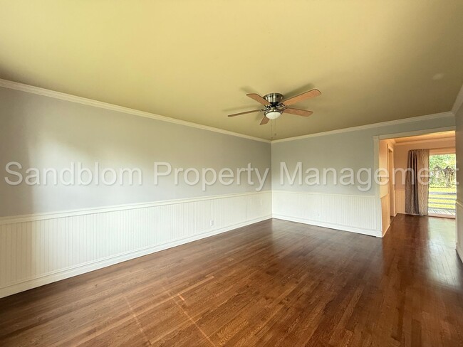 4237 E 24th Pl in Tulsa, OK - Foto de edificio - Building Photo