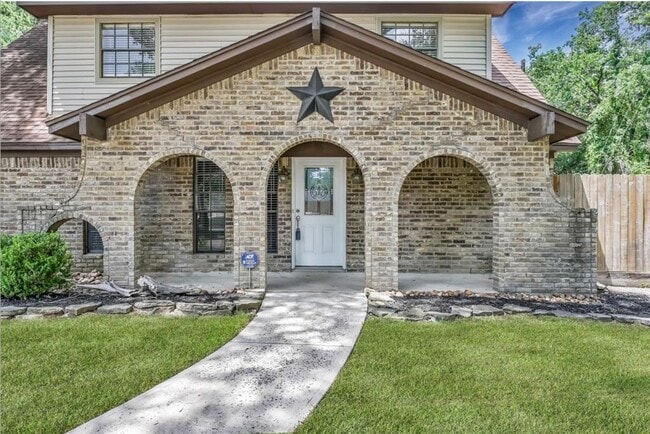 property at 6803 Lynngate Dr