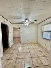 903 Lois St in Kerrville, TX - Building Photo - Building Photo