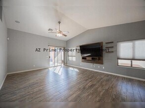 1633 E Beautiful Ln in Phoenix, AZ - Building Photo - Building Photo