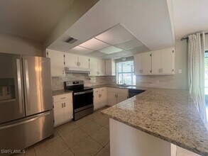 17369 Oriole Rd in Ft. Myers, FL - Building Photo - Building Photo