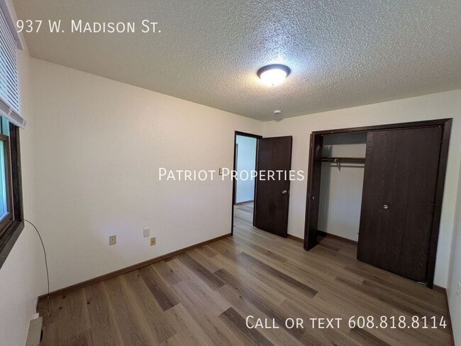 937 W Madison St in Platteville, WI - Building Photo - Building Photo