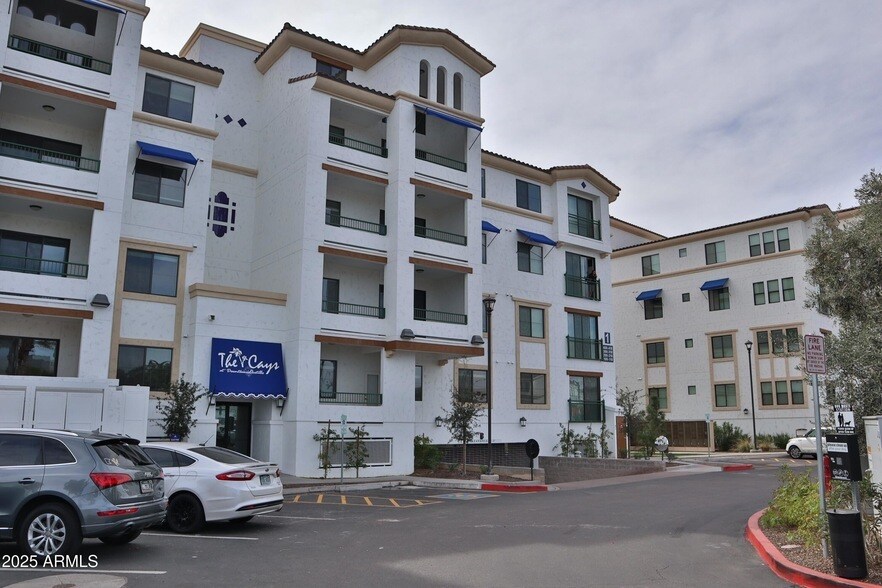 2511 W Queen Creek Rd, Unit 326 in Chandler, AZ - Building Photo