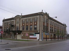 6855 S Emerald St in Chicago, IL - Building Photo