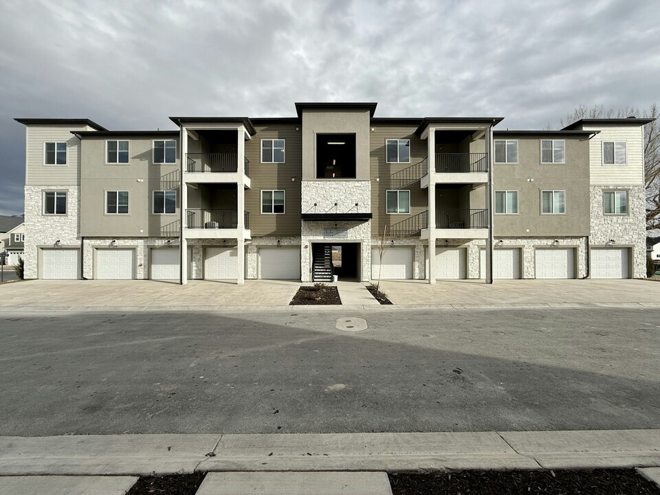 1094 3980 W in Lehi, UT - Building Photo