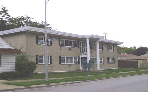 731 Bellwood Ave in Bellwood, IL - Building Photo